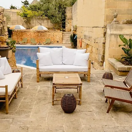 Charming & Stylish Historic With Pool *