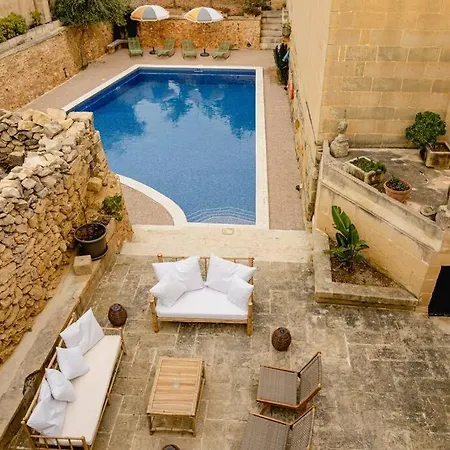 Charming & Stylish Historic With Pool