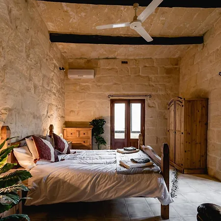 Charming & Stylish Historic With Pool * Xewkija