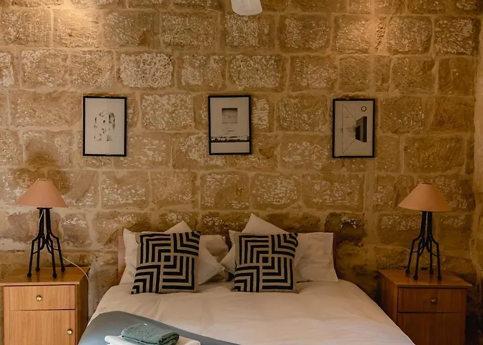 Villa Charming & Stylish Historic With Pool *