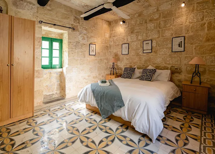 Charming & Stylish Historic With Pool *