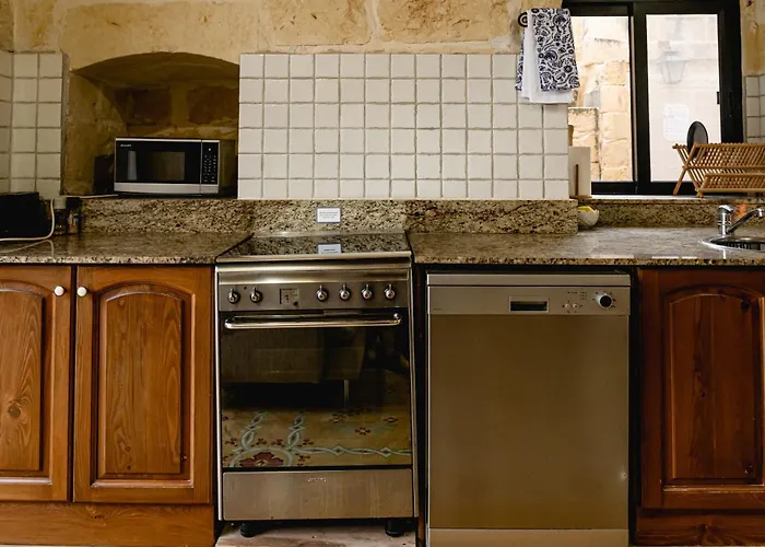 Charming & Stylish Historic With Pool *