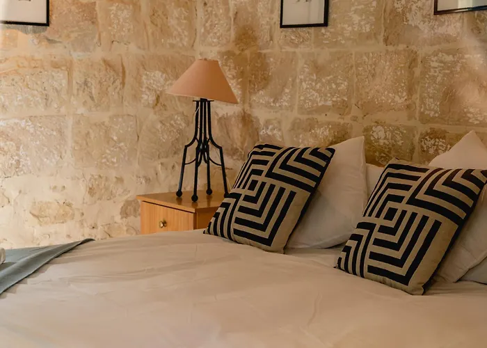 Villa Charming & Stylish Historic With Pool *