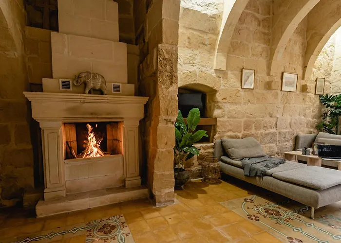 Charming & Stylish Historic With Pool *