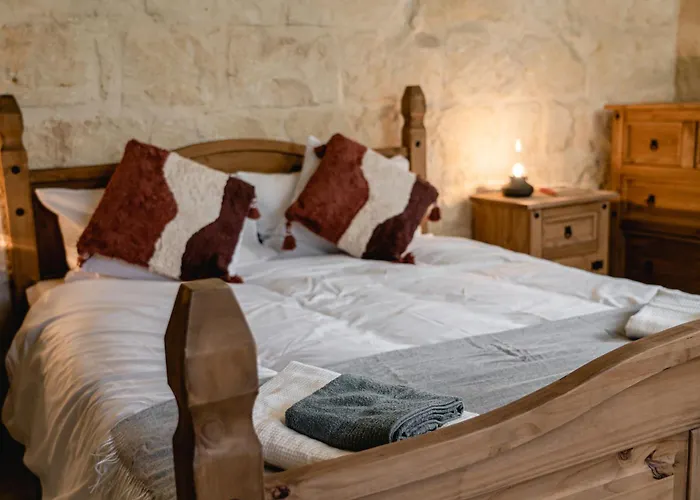 Charming & Stylish Historic With Pool