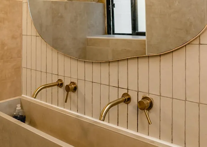 Villa Charming & Stylish Historic With Pool