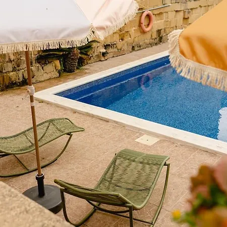 Charming & Stylish Historic With Pool Villa *
