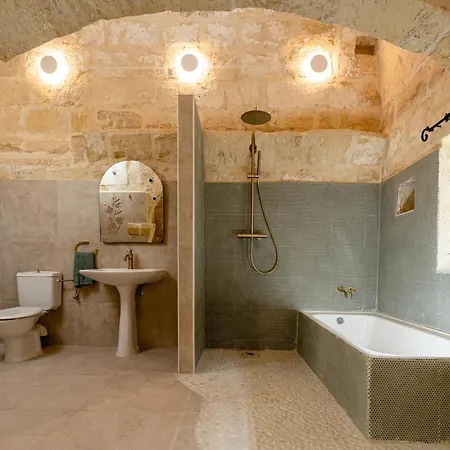 Charming & Stylish Historic With Pool Xewkija