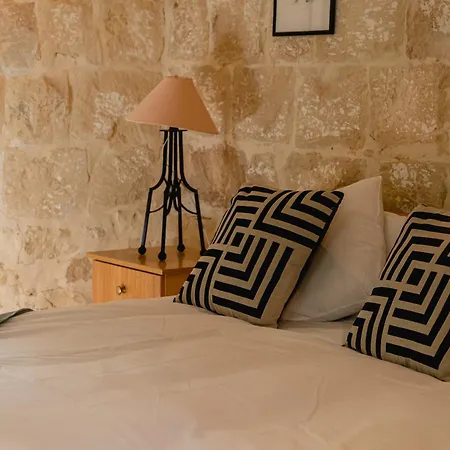 Villa Charming & Stylish Historic With Pool *