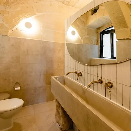 Charming & Stylish Historic With Pool Villa *