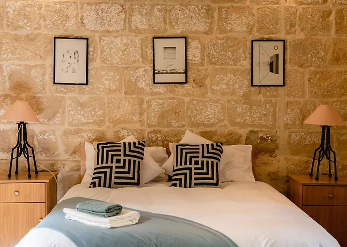 Charming & Stylish Historic With Pool